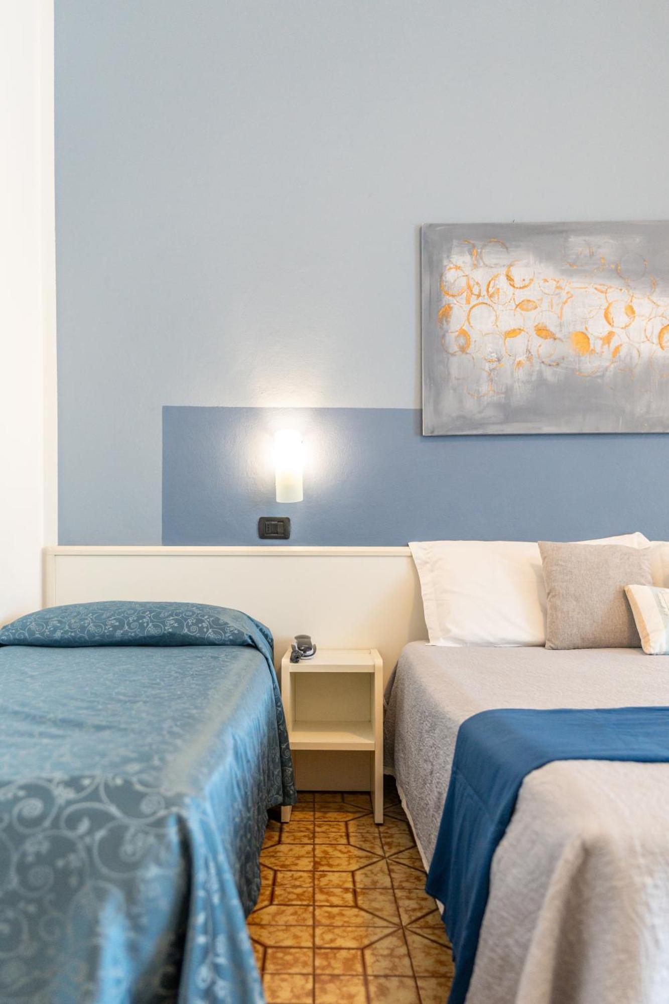 Comfort Triple Room